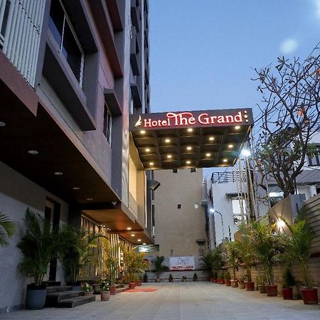 Hotel The Grand Indore Exteriör bild